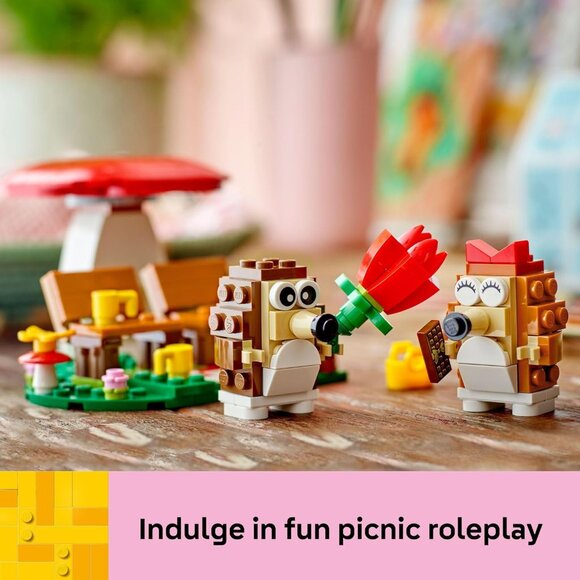 NEW LEGO Hedgehog Picnic Date 40711 Building Toy Animal Figures Playset Toys and - Picture 11 of 16